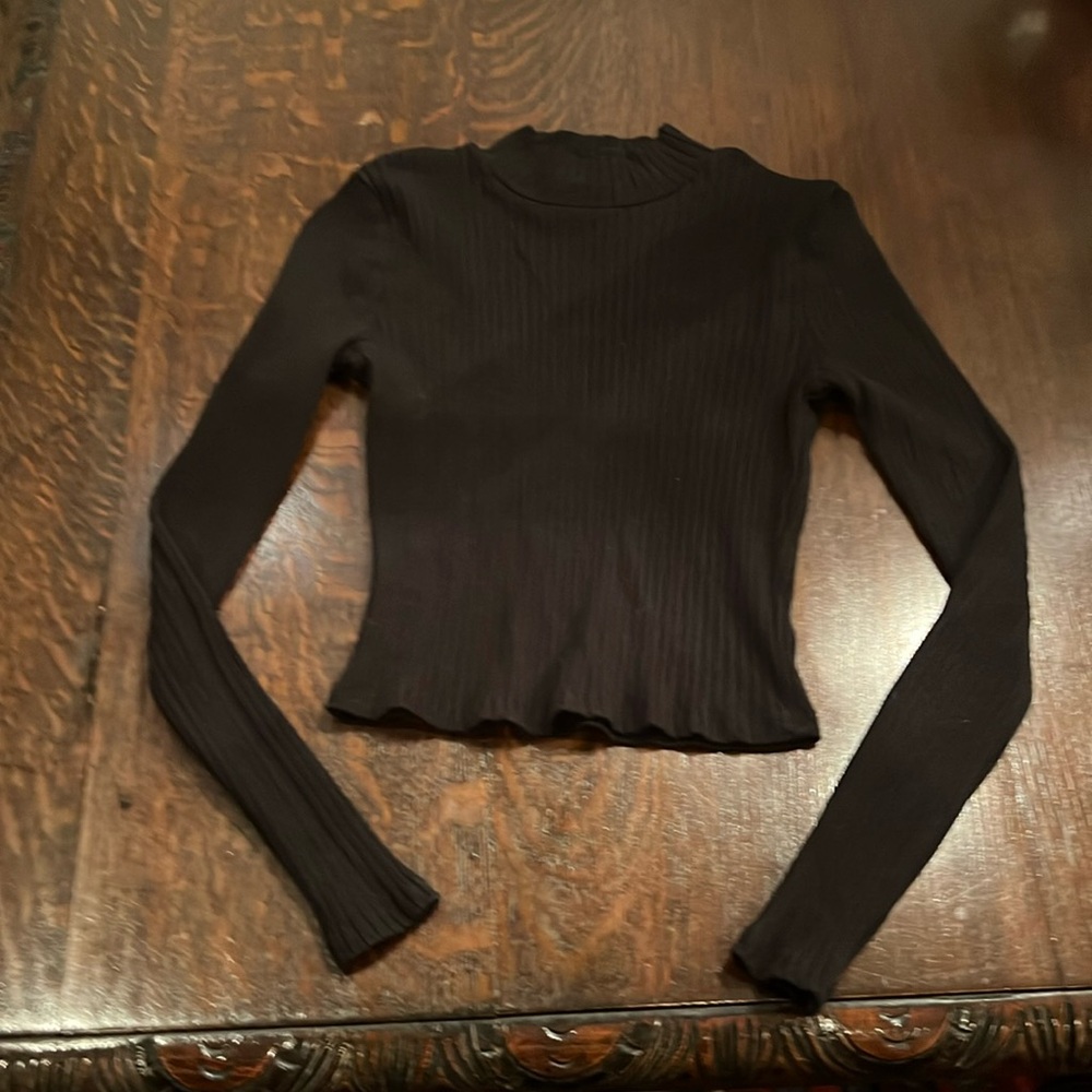 Black Ribbed Long Sleeve Top